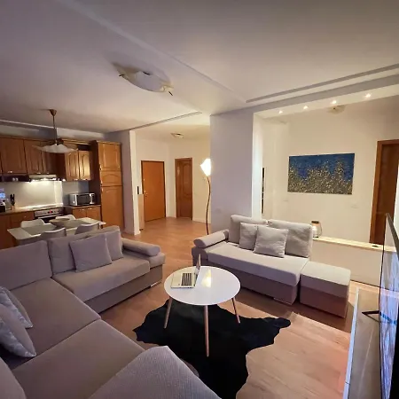 Proper 1 Apartament *