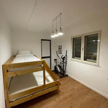 Proper 1 Apartament *