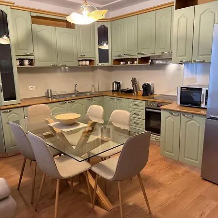 Apartament Proper 1 Tirana