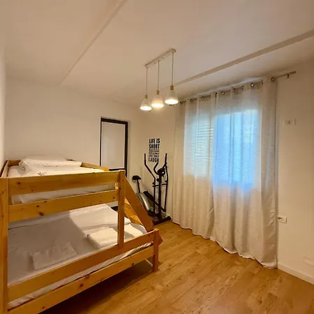 Proper 1 * טיראנה